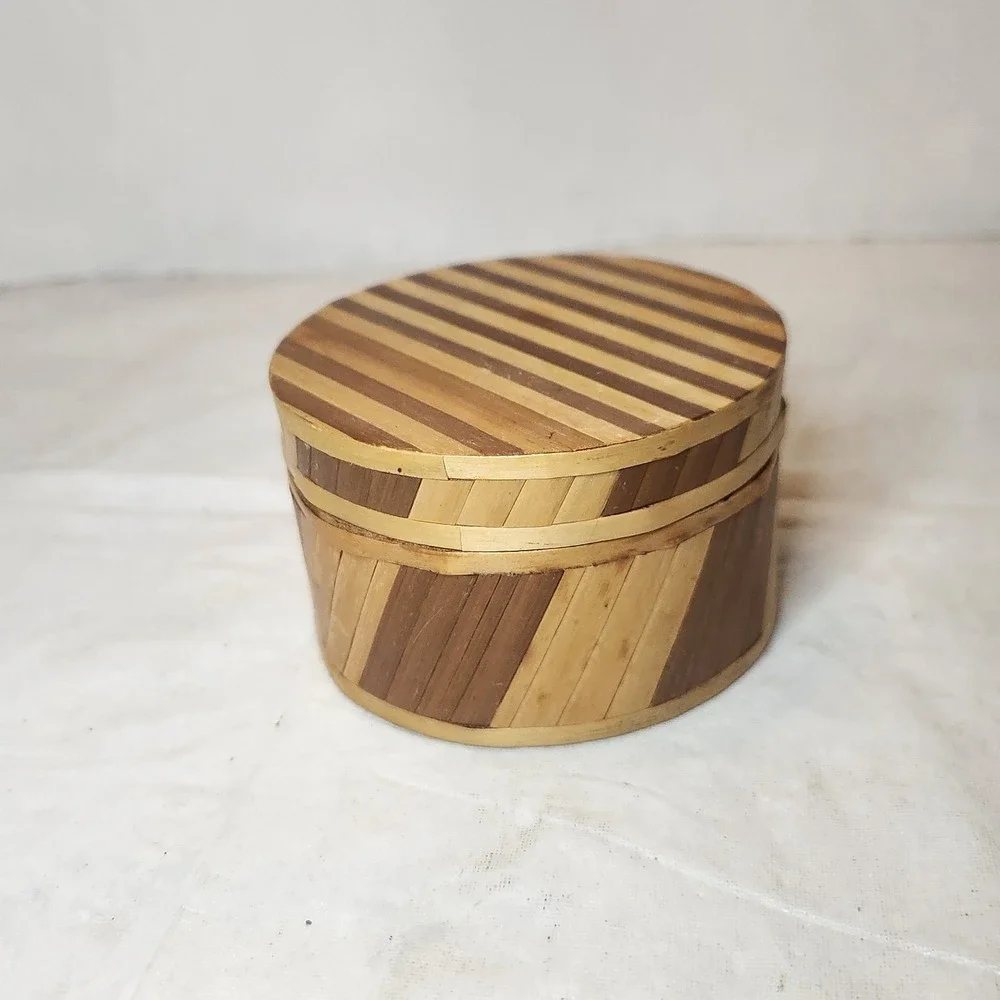 Set Of 2 Small Trinket Boxes 1 Wooden  1 W/ Wooden Inlay Fish Accents